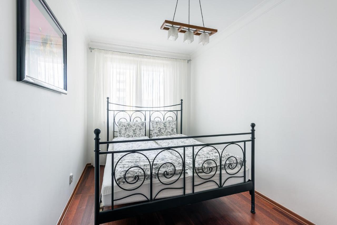Bukowinska 12 Prywatne Mieszkanie 80M2 Z Dwiema Sypialniami I Balkonem 2X Bezplatne Miejsca Parkingowe Samodzielne Zameldowanie! Private Garage! Self Check-In System! Varšava Exteriér fotografie