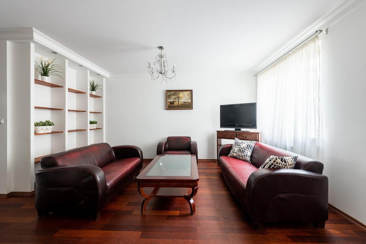 Bukowinska 12 Prywatne Mieszkanie 80M2 Z Dwiema Sypialniami I Balkonem 2X Bezplatne Miejsca Parkingowe Samodzielne Zameldowanie! Private Garage! Self Check-In System! Varšava Exteriér fotografie